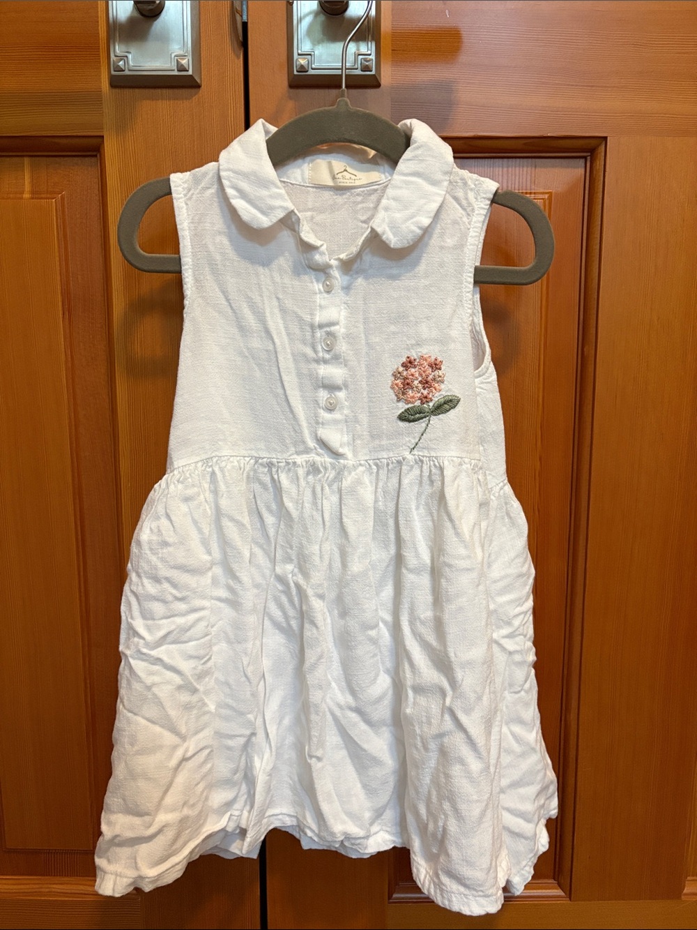 Eva Boutique White Sleeveless Dress Floral Embroidery 2T LIKE NEW 100% Cotton